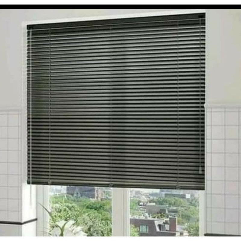 tirai horizontal blind