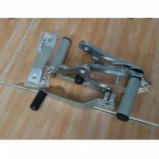 Footstep underbone yamaha vega R lama