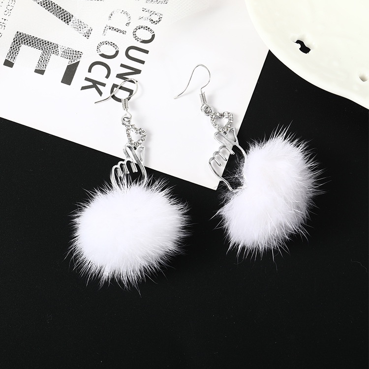 Telinga kancing Jepang lucu daripada heart fluffy bola anting-anting anggun anting-anting pribadi fa