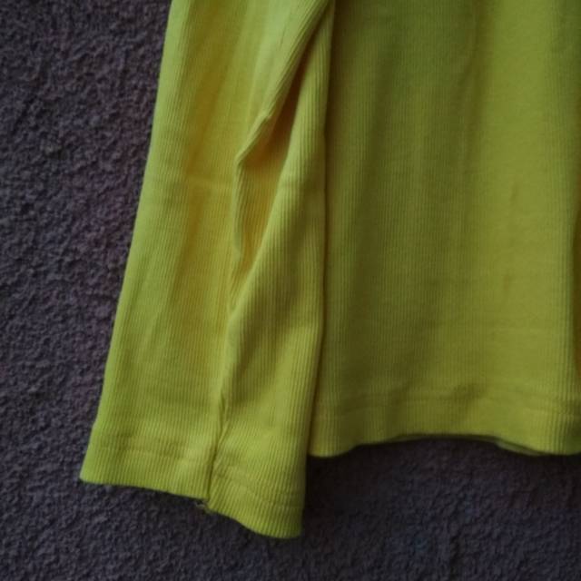 Preloved Peti Kaos