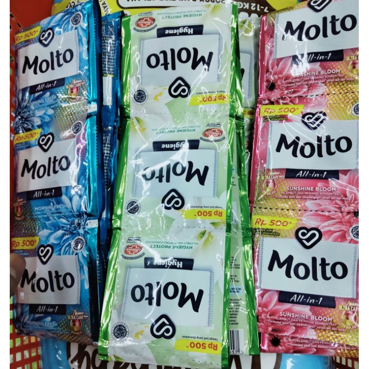 Molto pewangi sachet