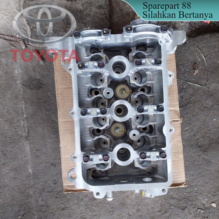 Cylinder head deksel Calya Sigra 1000cc 3 cylinder 11101-BZ111/ 11101-BZ112