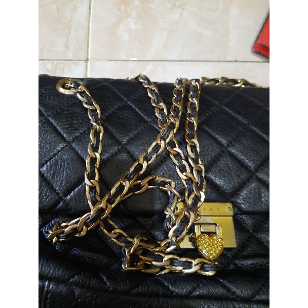 SOLDOUT Tas Sling Rantai Sisley