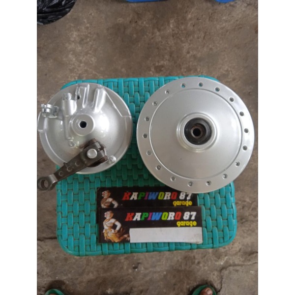 tromol depan honda astrea 800 star. bisa sebagai pengganti tromol c70. 700.800