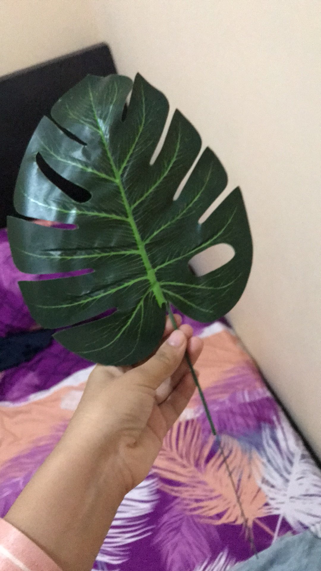 Gege Gift | Daun Monstera Artificial Daun Hias Palem Tanaman Hias Dekorasi Rumah Kamar Ruangan Cafe