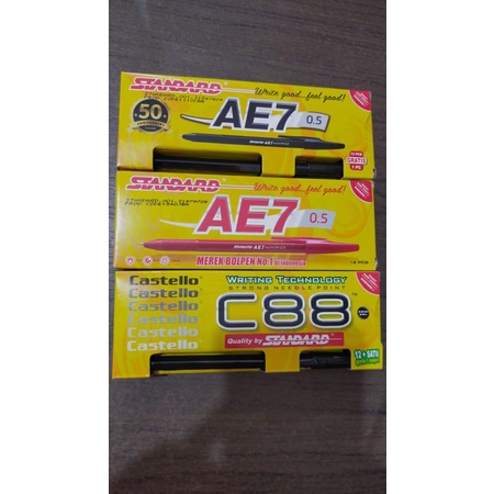 

Pena Standard AE-7, Castello C-88 hitam, merah pulpen