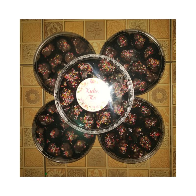 Kue lebaran / Coklat Crunchy / Coco Crunch Siram Coklat / kuker