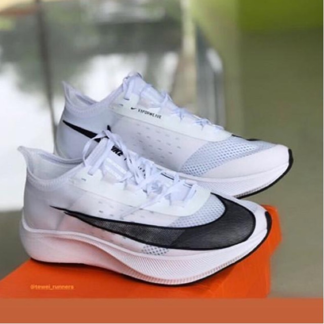 Sepatu running pria/wanit Nike zoom fly 3