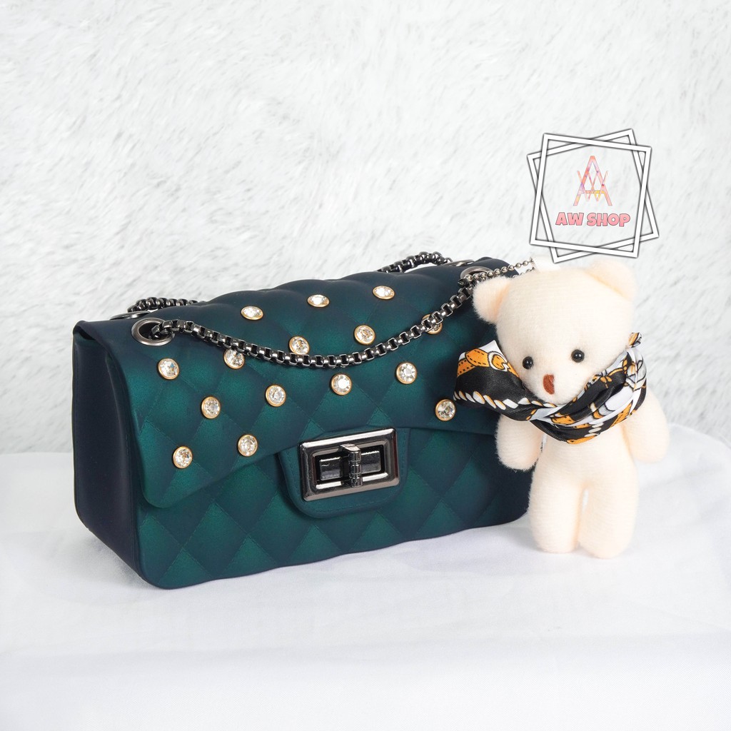 Tas Selempang Wanita Jelly Matte Diamond Kotak Size 18 Cm Rantai Hitam (Gratis Boneka &amp; Syal)