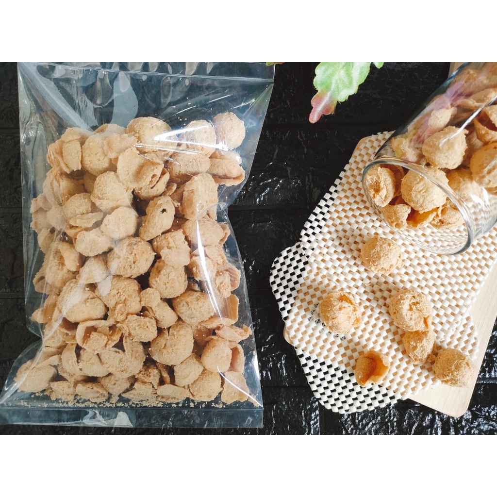 

Kerupuk Tahu Walik 250 gram