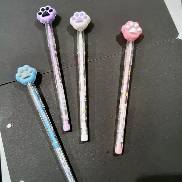 

Pensil Bensia Paw