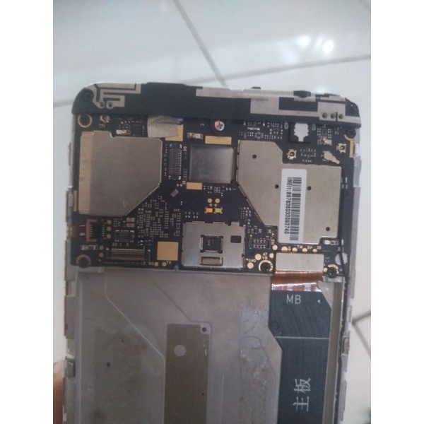 Mesin Redmi 5 plus 3/32 normal