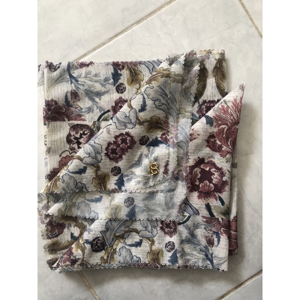 Buttonscarves The Royale Series White Preloved