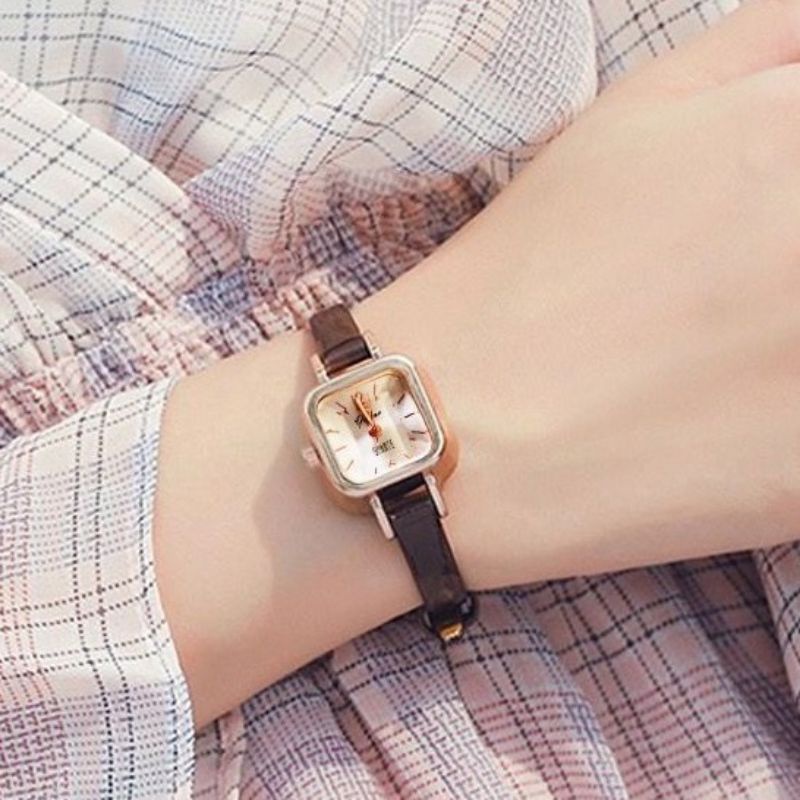 Jam Tangan Wanita Petak Analog Quartz Strap PU Casual Persegi Fashion Korea