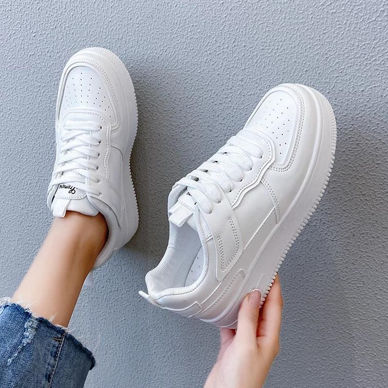 SEPATU SNEAKERS WANITA VULKANISASI AF01 [FJD.14My22d]