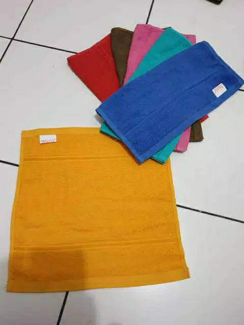 Handuk kecil towel handuk saputangan mutia