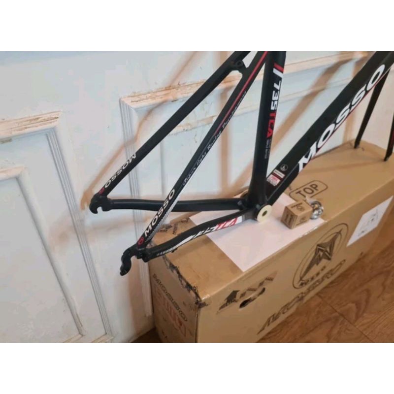 Frame Roadbike Mosso 735TCA Size 490mm Warna Hitam Merah . Rangka Sepeda Balap Road Bike 735 TCA Size Ukuran 49cm 490 mm Alloy 7005