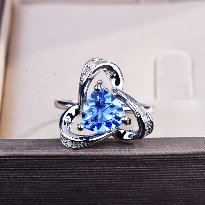 Personality Triangle Design Blue Moissanite 925 Silver Ring