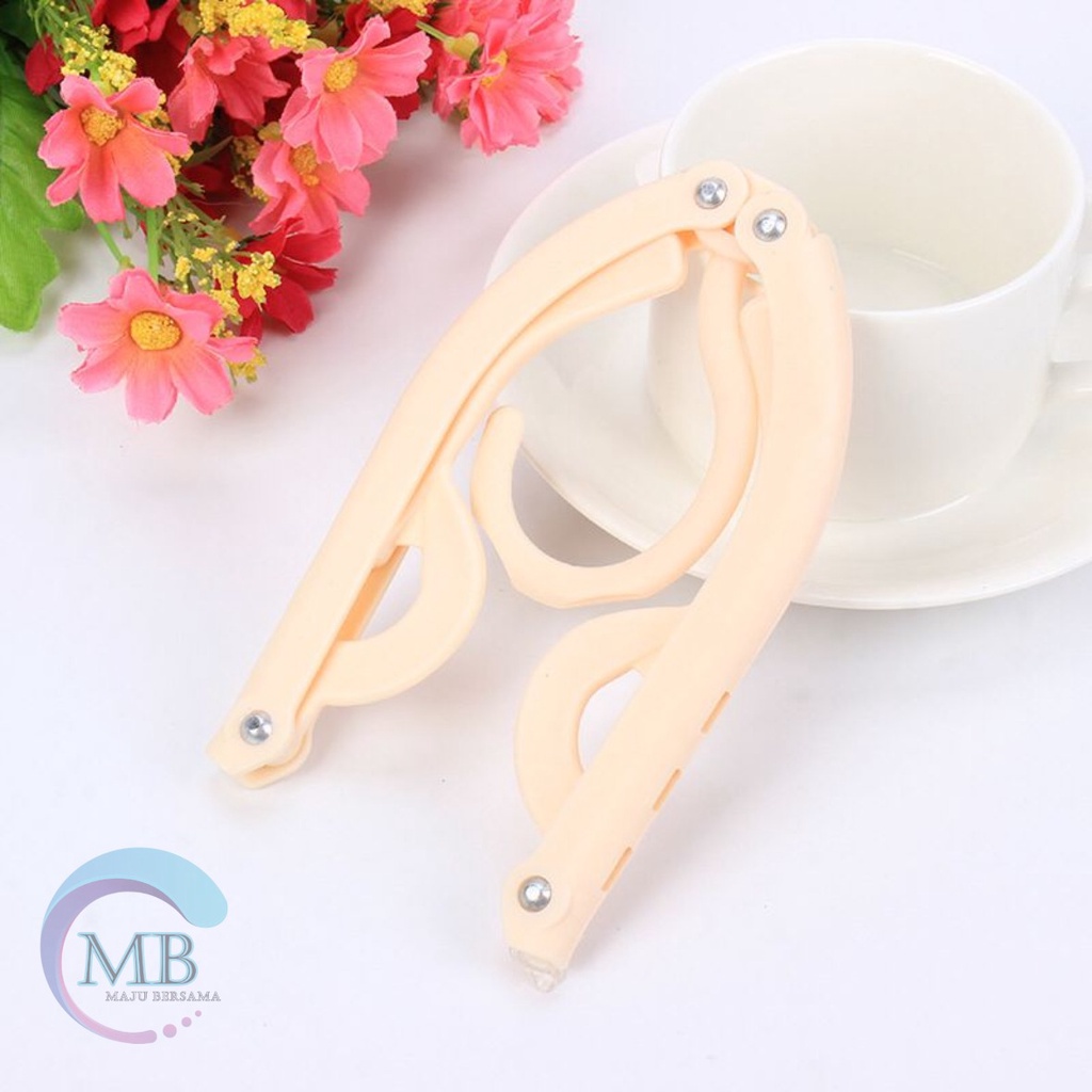 RT72 GANTUNGAN HANGER BAJU LIPAT PORTABLE travel plastik MB2914