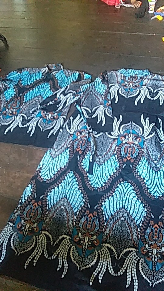 Maura Couple Sania Ruffle Batik Couple Ori Ndoro Jowi Garansi Termurah Shopee Batik