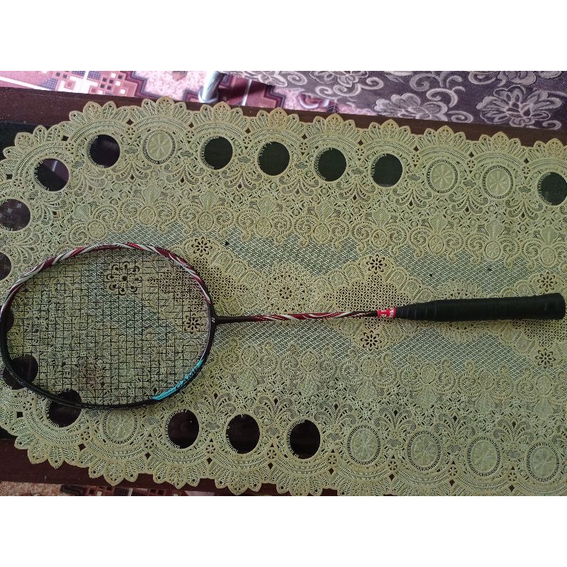 raket Yonex astrox 100 game