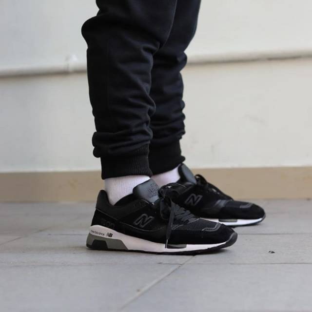 New balance 1500 triple black