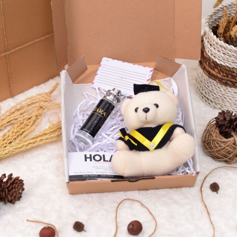 

Kado Wisuda Hampers Murah
