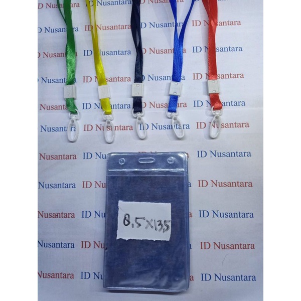 

Paket tali 1 CM plastik + plastik panitia ukuran 8,5x13,5cm Diri isi 10pcs