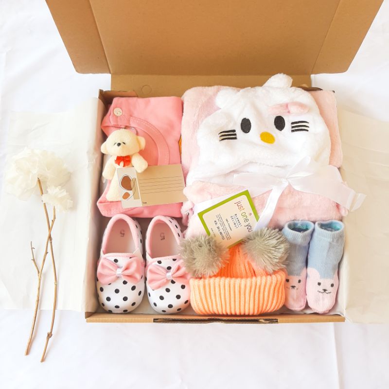 

HAMPERS BAYI PEREMPUAN/KADO BAYI BARU LAHIR PEREMPUAN/HAMPERS MURAH