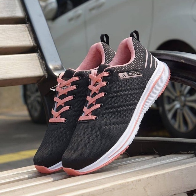 Sepatu sneakers wanita / Adidas / Sepatu lari / Sepatu running / Sepatu sport / Sepatu senam / Sepatu putih wanita / Original / Import / Premium / Murah / Terbaru-ADS HITAM