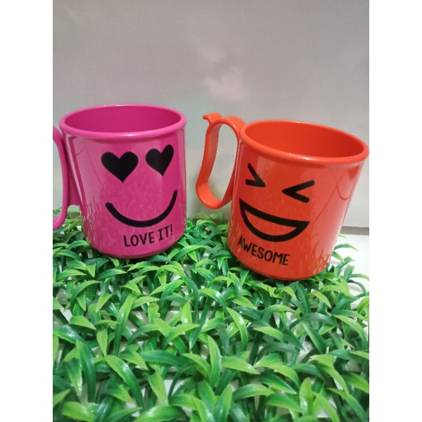 Mug atau cangkir warna pink dan warna merah 300ml