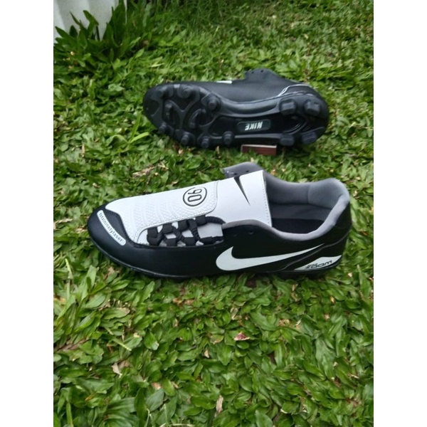 sepatu bola t90 laser size 38-43 (sol djahit muter
