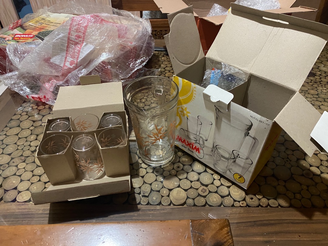 Maxim Drink Set 7 Oz - 7pcs Set Teko & Gelas Kaca (1pc Jug 1.6ml + 6pcs Tumbler 250ml)