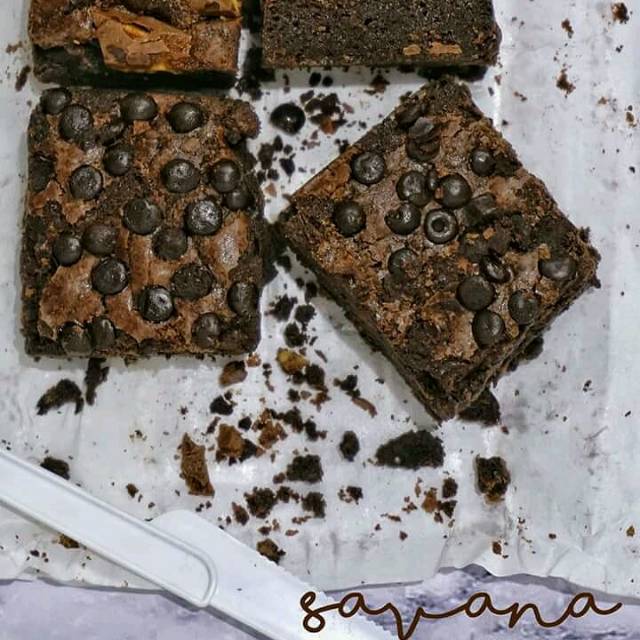 

Fudgy Brownies coklat panggang savanna 20x10 500gr