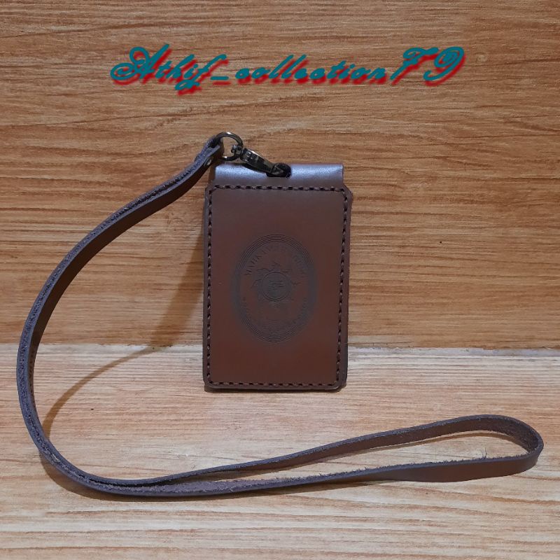 

Tempat Id Card Kulit Mahkamah Agung MA Lipat Gantungan ID Card Kulit MA Mahkamah Agung Lipat RB9