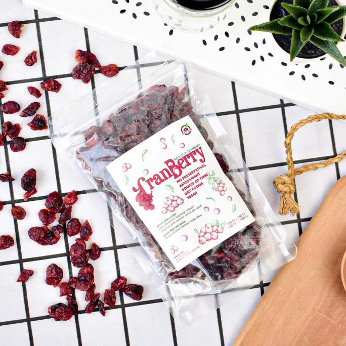 

Harap Baca Deskripsi Sebelum Order Dried Cranberry (Kranberry Kering) 250 Gr