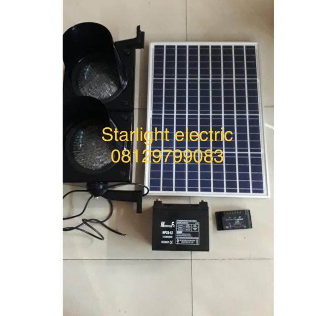 Lampu traffic led 2 mata panel surya matahari solar sel lampu jalan lalu lintas led solar sel