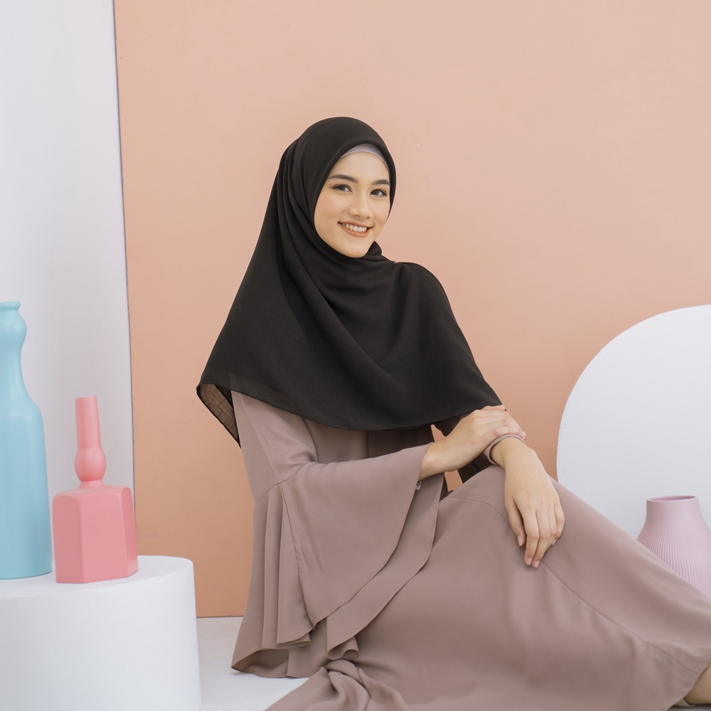 Lozy Hijab - [Defect] Mima Square Syari ( Hijab Segiempat Voal )-Black