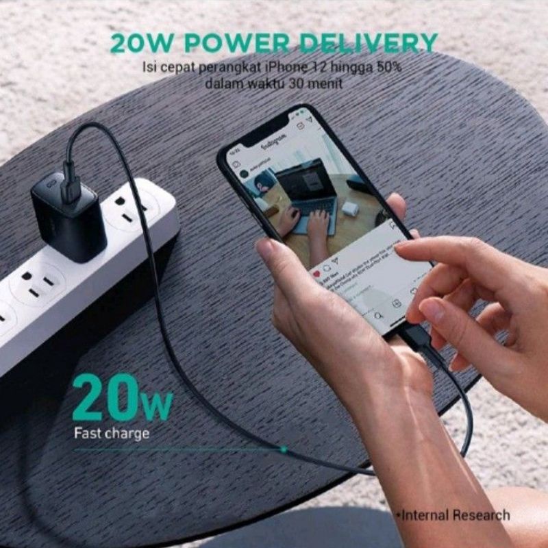 AUKEY Adaptor Charger PA-F1S 20W PD Wall Charger.