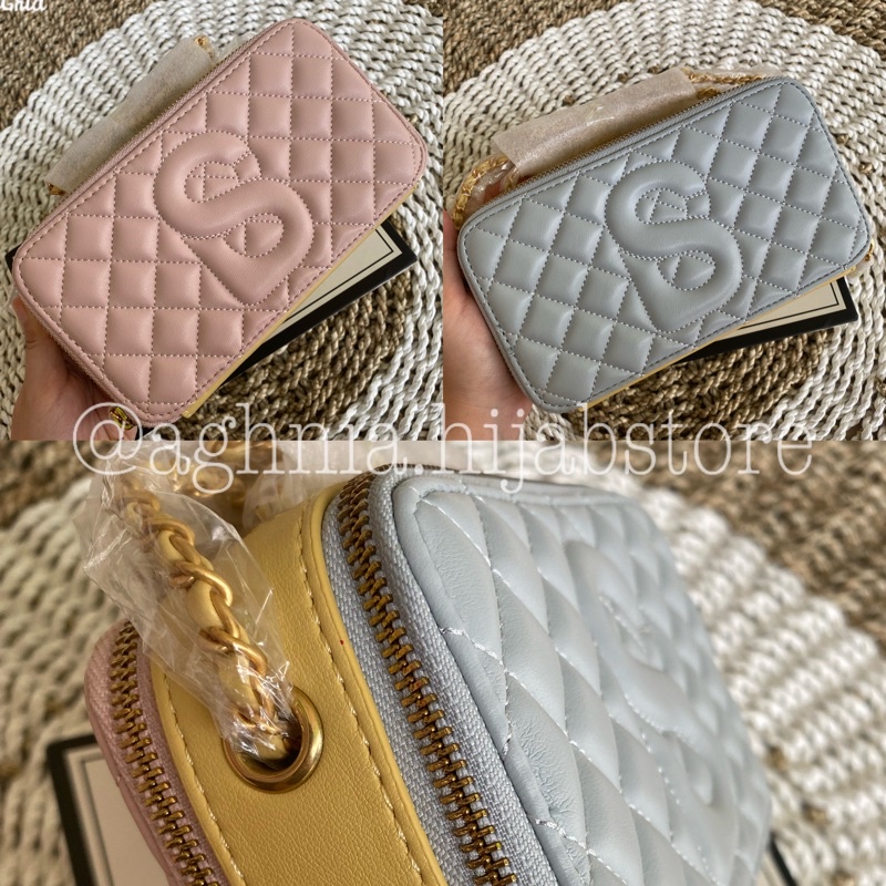 Yura Bag ButtonScarves