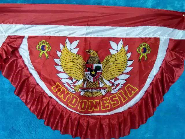 BACKGROUND KEMERDEKAAN REMPEL 5 / 10 GELOMBANG