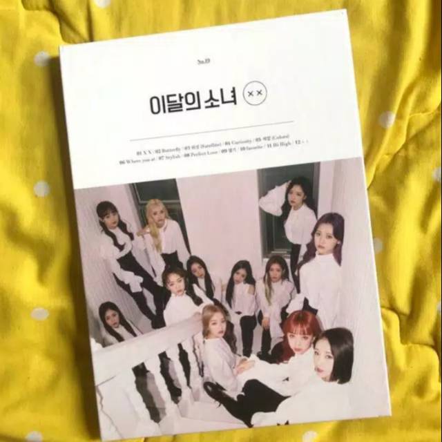 Album Loona XX B Normal