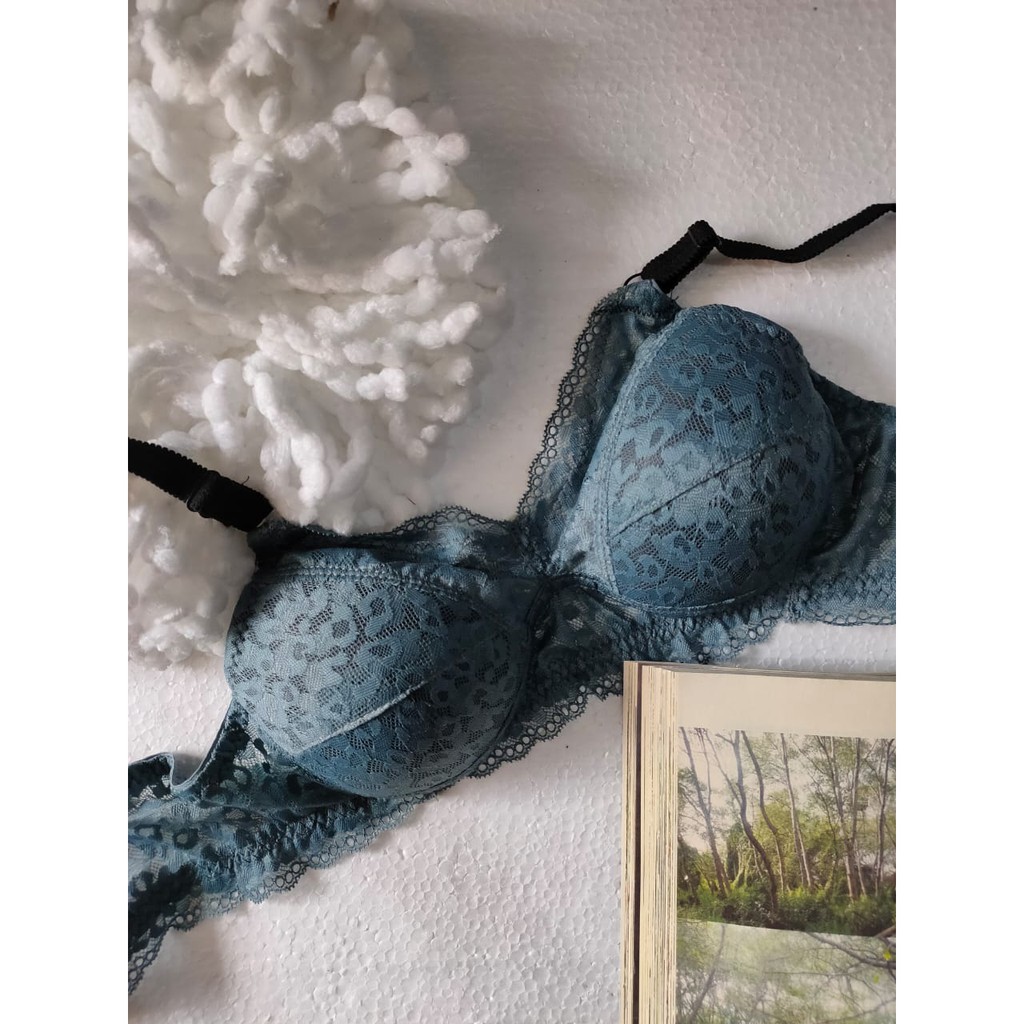 Celana Dalam / Bra Wanita / BH / Busa / Tanpa Kawat