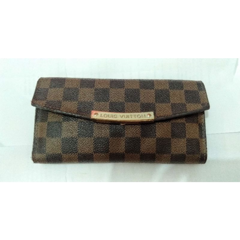 Dompet wanita LV