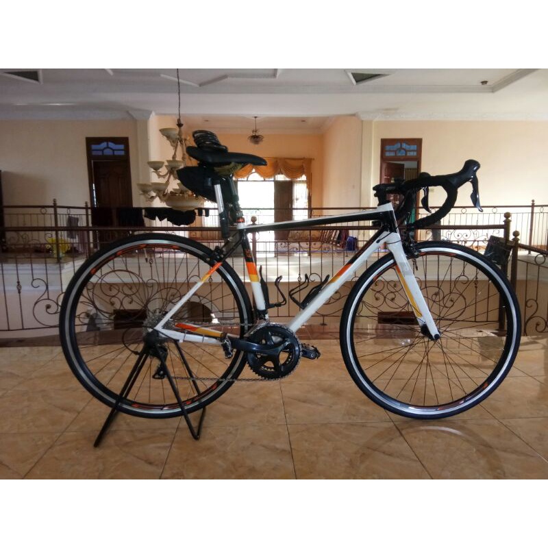 POLYGON ROADBIKE STRATOS S3