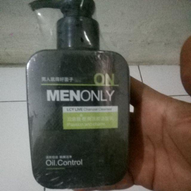 Bioaqua Sabun Cuci Muka Pria Bamboo Charcoal Oil Control 168g