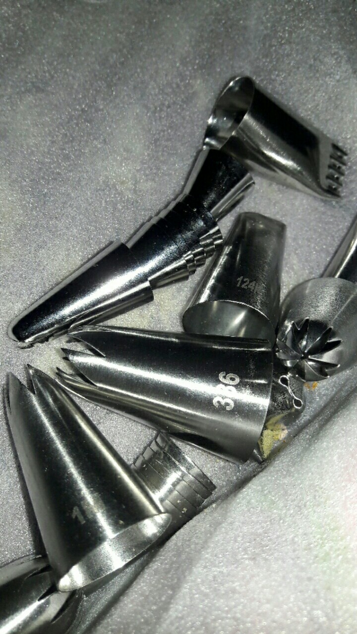 Spuit Piping Bahan Stainless Steel Untuk Dekorasi Kue