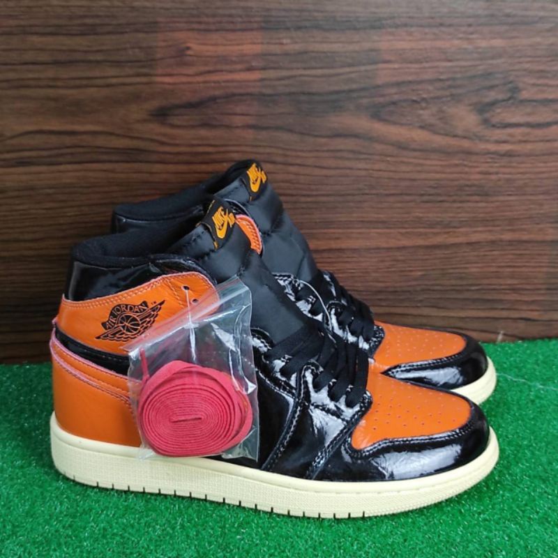 nike air jordan 1 retro high shattered backboard