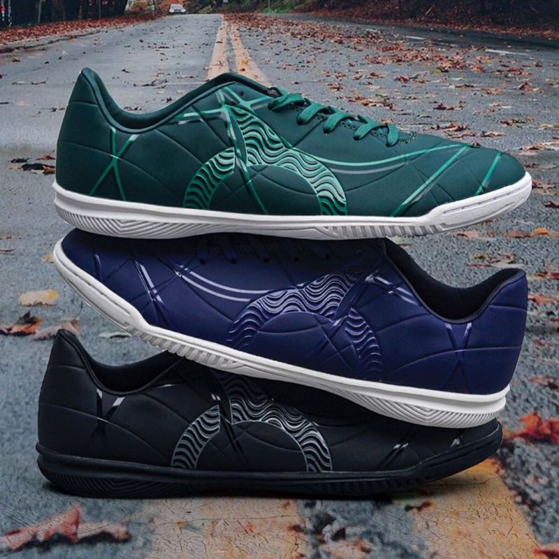 ORTUSEIGHT ZENITH IN BLACK