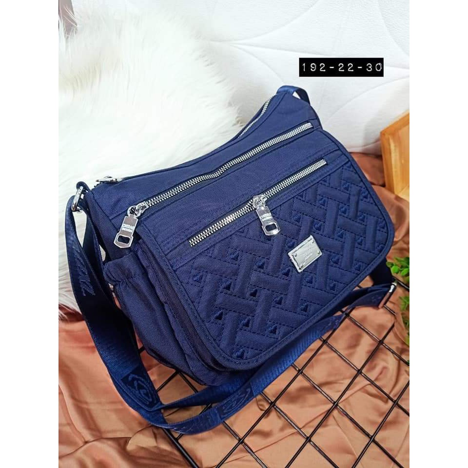 Tas selempang wanita Tas Chibao 192--22-30 Bahan kanvas Terbaru. Tas Chibao Best Seller Tas Wanita Terbaru Bisa bayar ditempat.!!!!